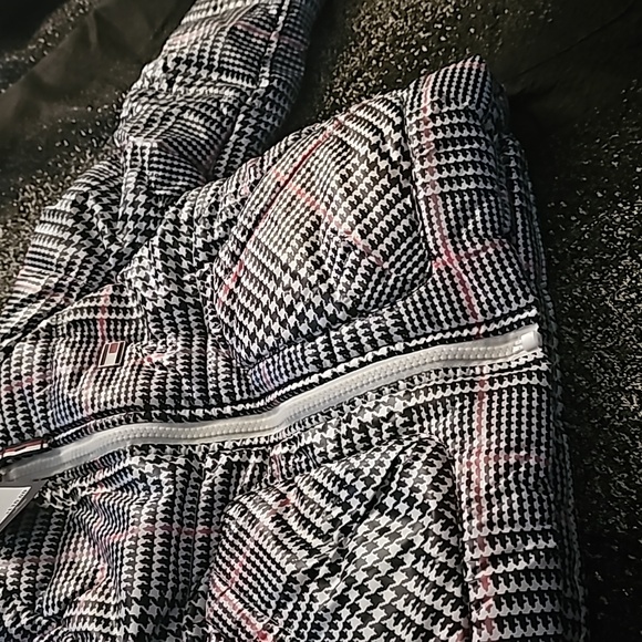 Jacket - Picture 2 of 4